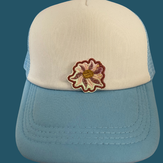Boho floral iron-on patch in pastel embroidery, perfect for adding a touch of artistic elegance to your clothing or accessories, and ideal for customization.