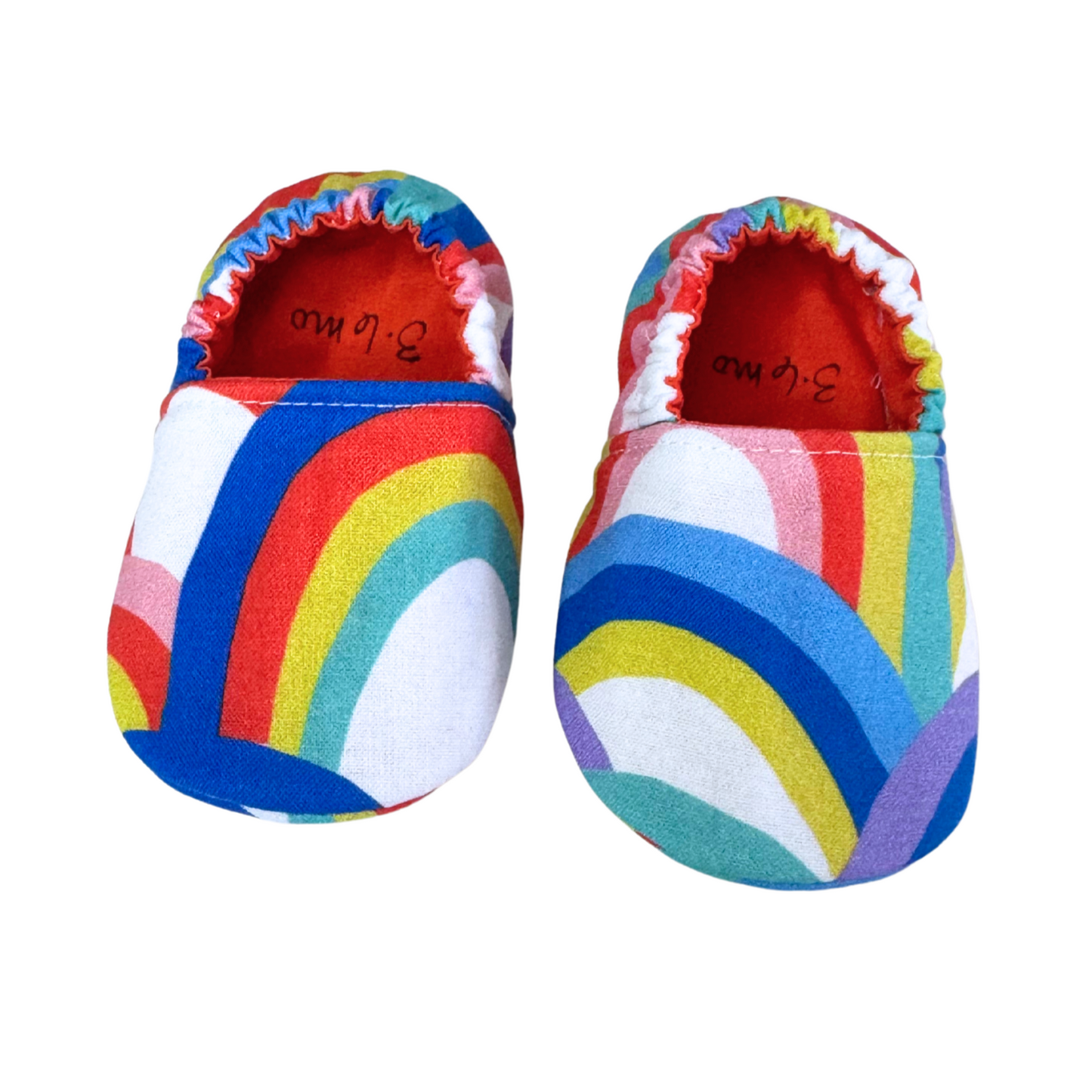 Handmade baby shoes with rainbow pattern, size 3–6 months