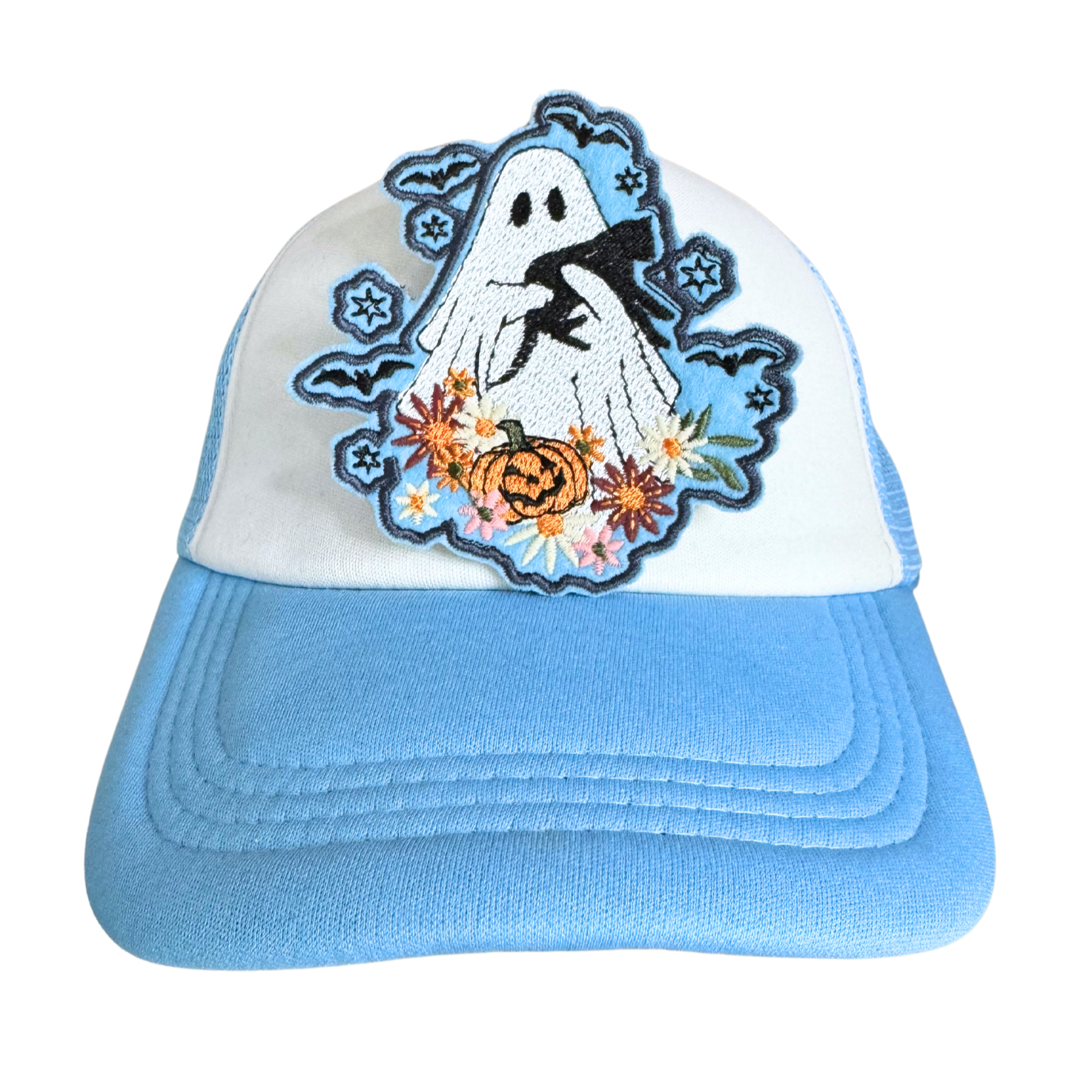 Ghost patch with floral details and a pumpkin, perfect for Halloween.

